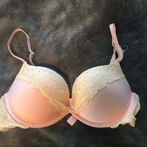 Victoria’s Secret padded Demi bra 34C